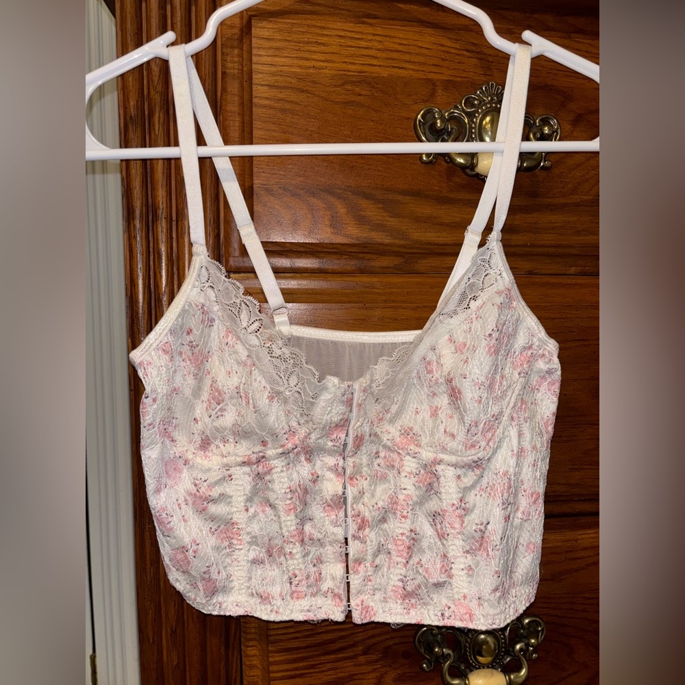 SHEIN Privé Floral Print Lace Crop Cami Top